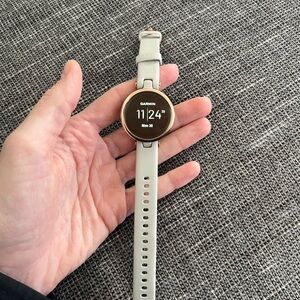Garmin lily watch